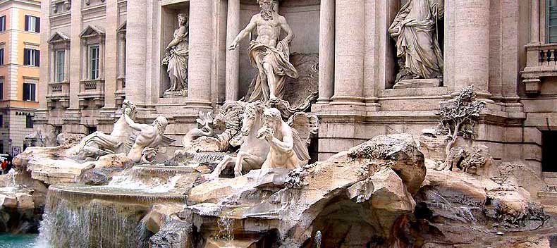 fontana de trevi esculturas de mármol importantes